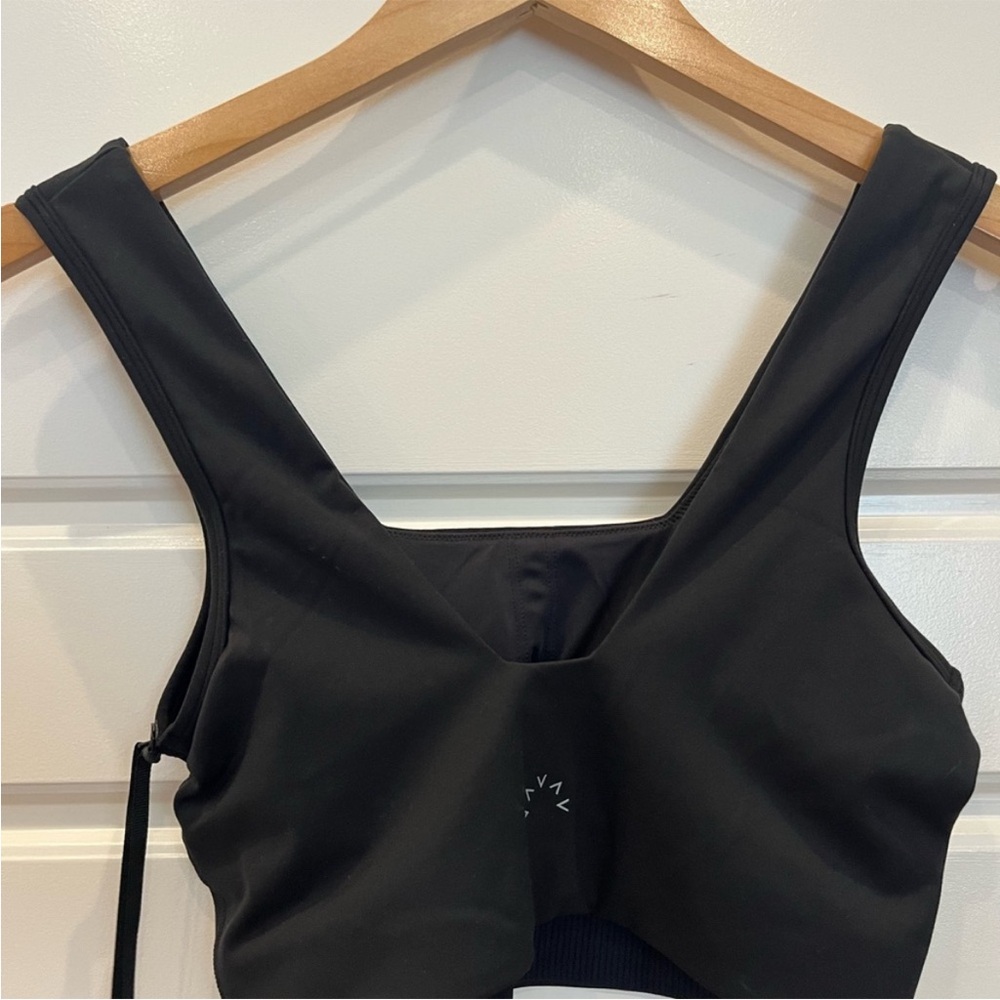 Varley Delta Bra NWT